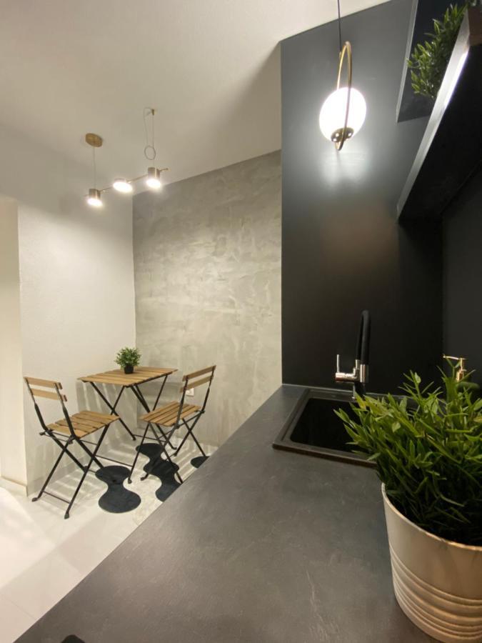 Wild Pear Old Town Boutique Accommodation Ohrid Ngoại thất bức ảnh